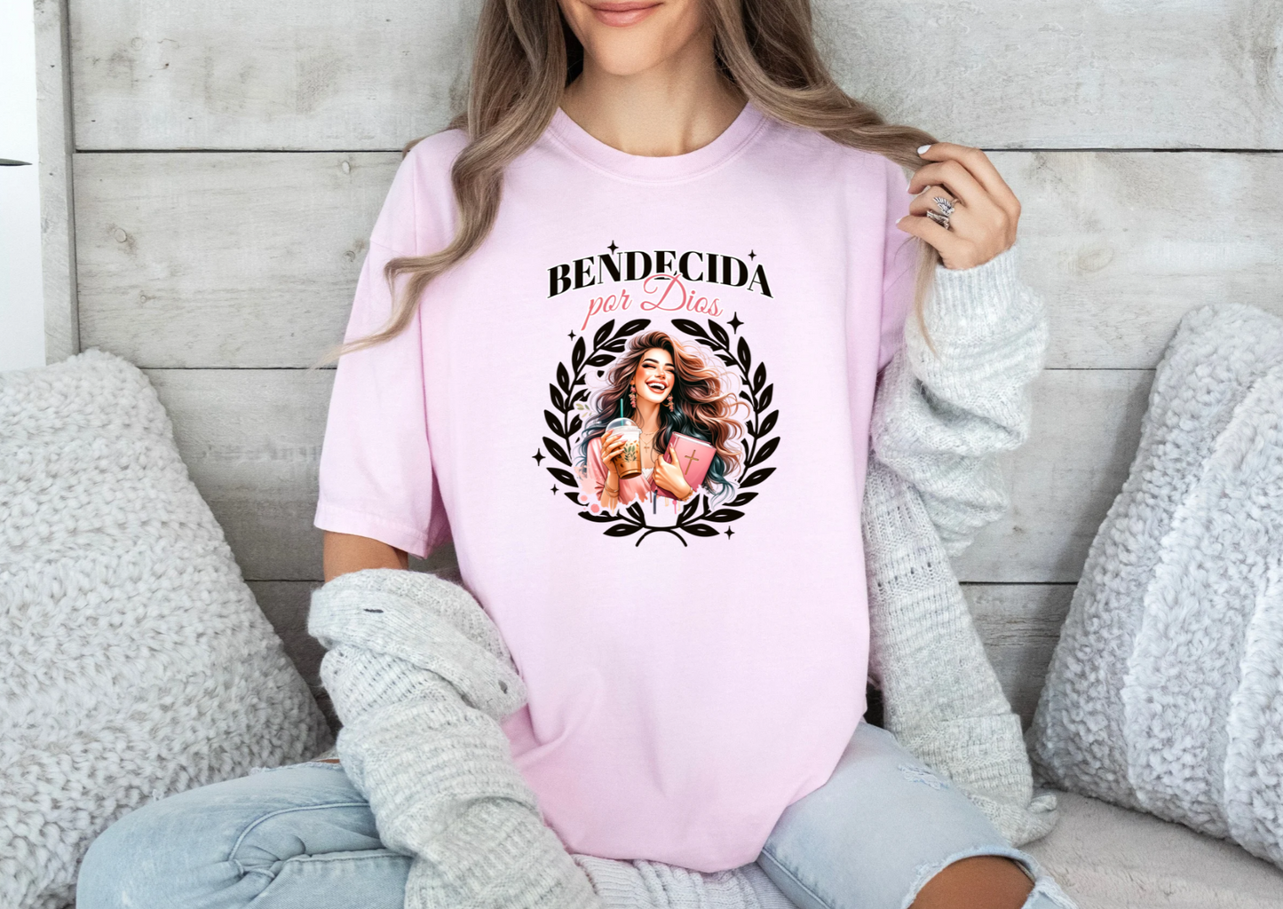 Bendecida Por Dios T-Shirt